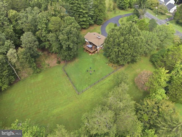 6445 STEEPLE CHASE LN, Manassas, VA 20111