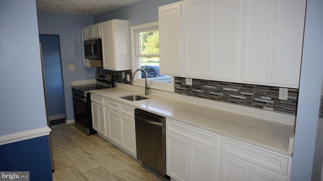 5854 DEALE CHURCHTON RD RD, Deale, MD 20751