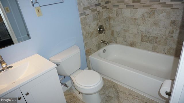 5854 DEALE CHURCHTON RD RD, Deale, MD 20751