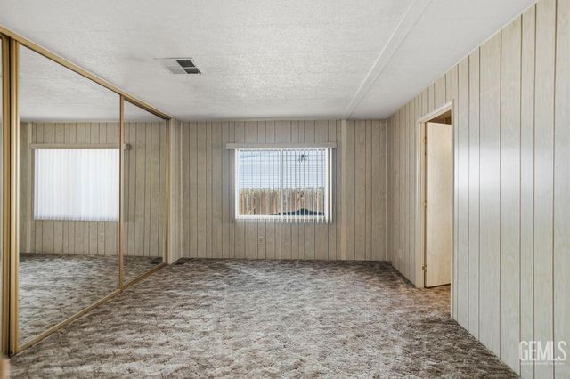 400 E Roberts Lane 70, Bakersfield, CA 93308