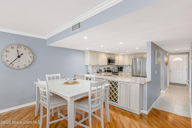 190 Escambia Lane 402, Cocoa Beach, FL 32931