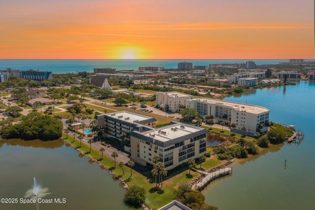 190 Escambia Lane 402, Cocoa Beach, FL 32931