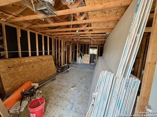 525 Saltillo, San Antonio, TX 78207