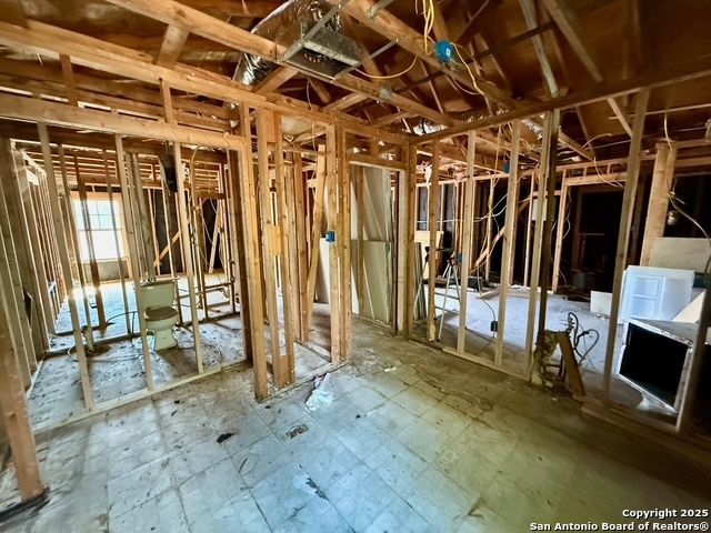 525 Saltillo, San Antonio, TX 78207