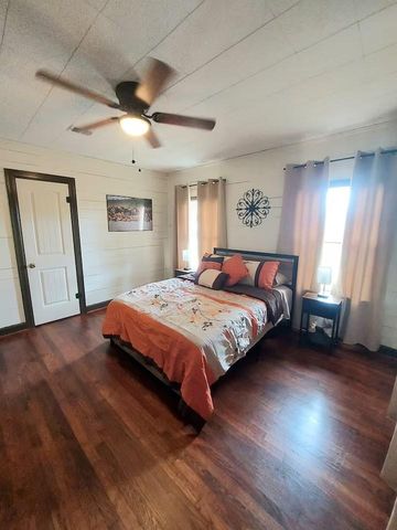 2824 5th Street, Bay City, TX 77414