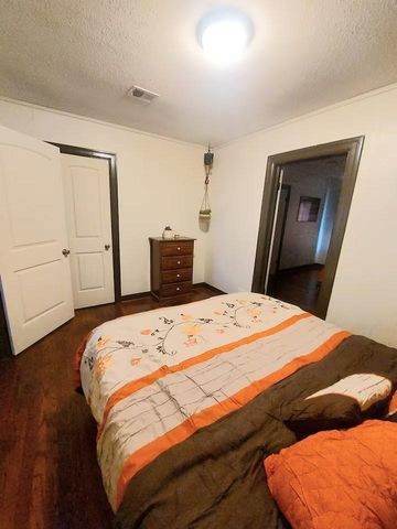 2824 5th Street, Bay City, TX 77414