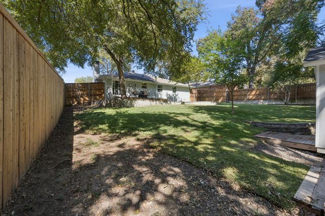 2552 El Cerrito Drive, Dallas, TX 75228