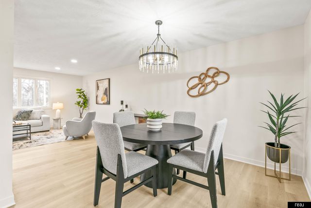 7624 Wirt Street, Omaha, NE 68134