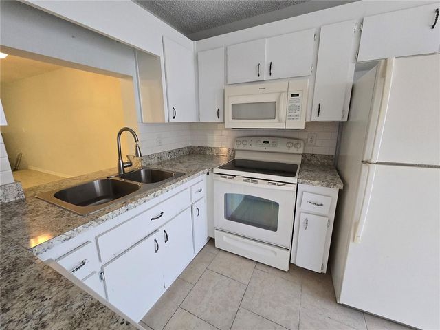 7741 FOREST TRAIL 3, Port Richey, FL 34668