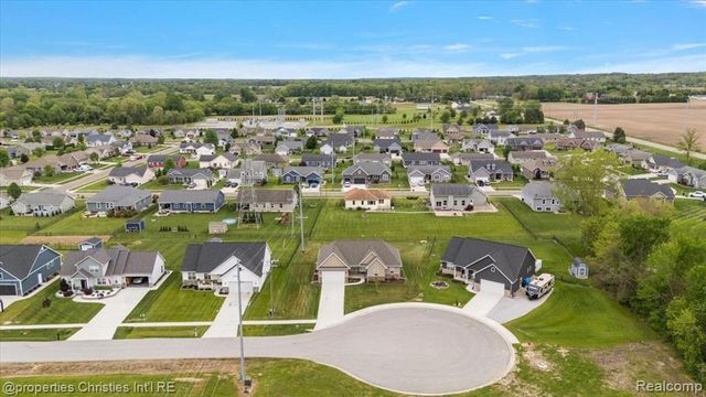 5197 June Drive, Almont, MI 48003