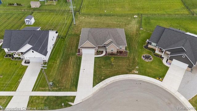 5197 June Drive, Almont, MI 48003