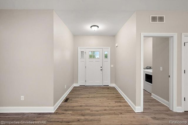 5197 June Drive, Almont, MI 48003