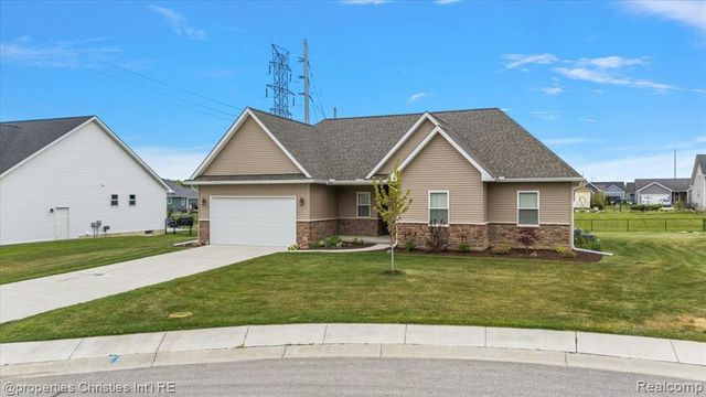 5197 June Drive, Almont, MI 48003