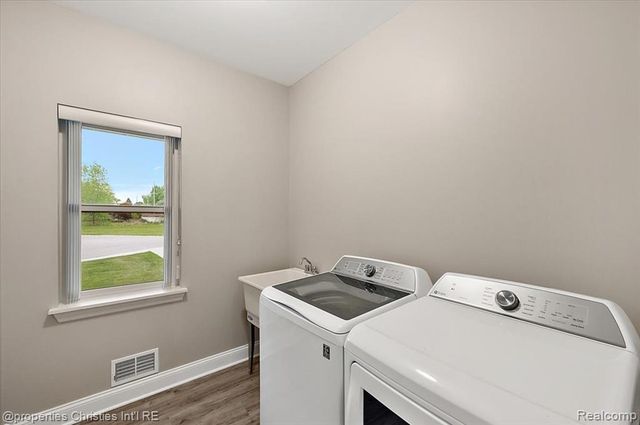 5197 June Drive, Almont, MI 48003