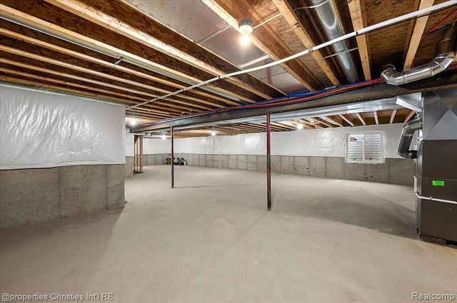 5197 June Drive, Almont, MI 48003