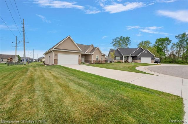 5197 June Drive, Almont, MI 48003