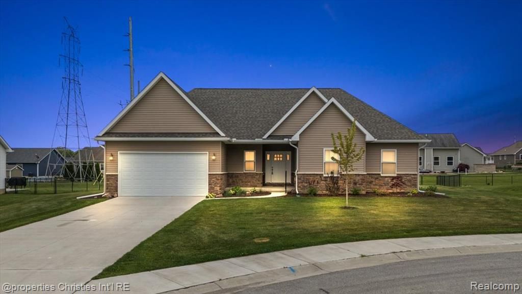 5197 June Drive, Almont, MI 48003