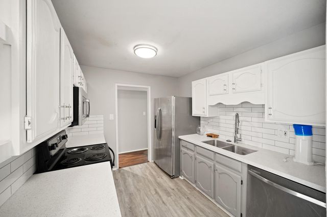 6811 Blue Ridge Drive, Richmond, TX 77469