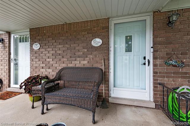 35766 Union Lake Road, Harrison Twp, MI 48045