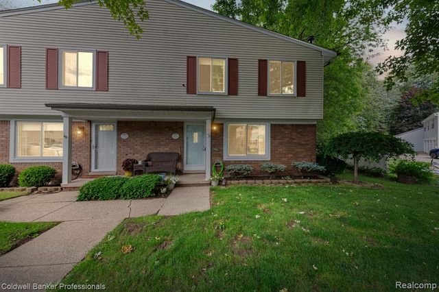 35766 Union Lake Road, Harrison Twp, MI 48045