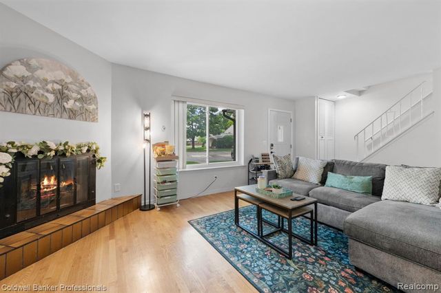 35766 Union Lake Road, Harrison Twp, MI 48045