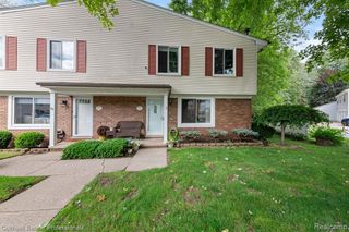 35766 Union Lake Road, Harrison Twp, MI 48045