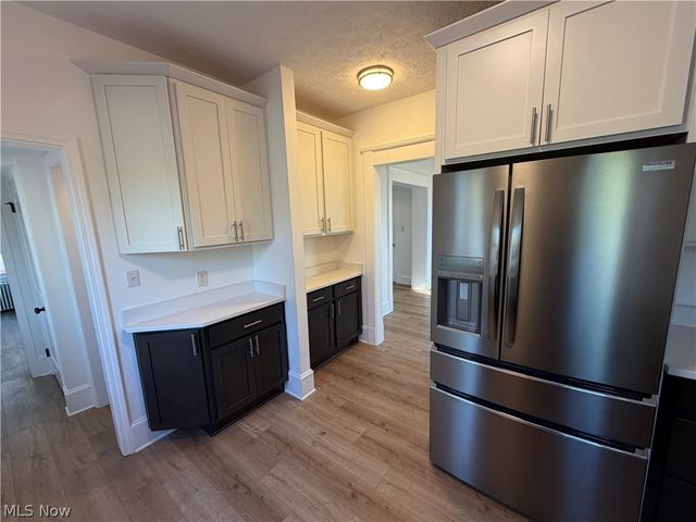 12988 Clifton Boulevard, Lakewood, OH 44107