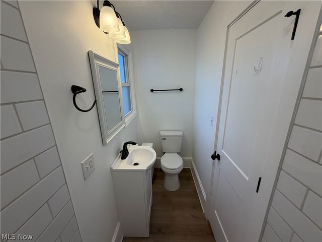 12988 Clifton Boulevard, Lakewood, OH 44107