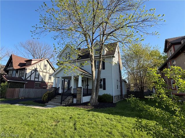 12988 Clifton Boulevard, Lakewood, OH 44107