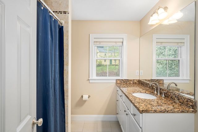 8 High St B1, Acton, MA 01720
