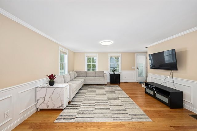 8 High St B1, Acton, MA 01720