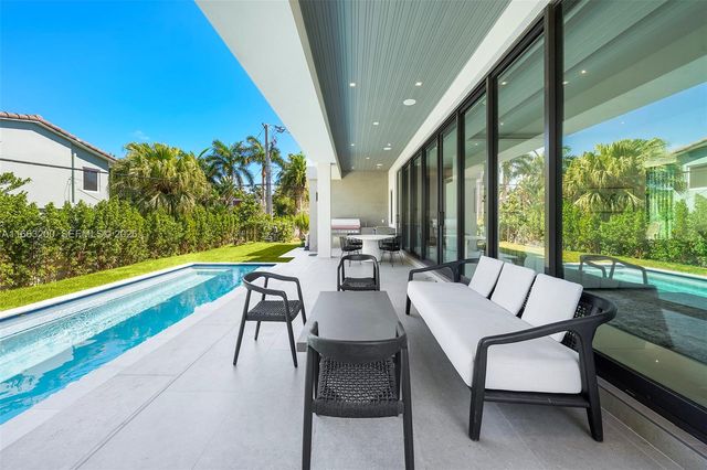 4430 Nautilus Dr, Miami Beach, FL 33140