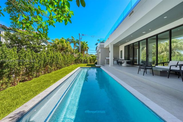 4430 Nautilus Dr, Miami Beach, FL 33140
