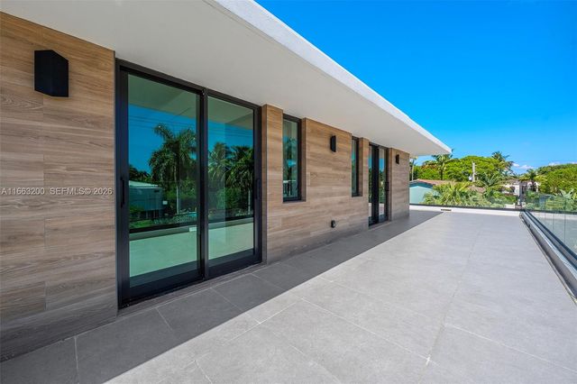 4430 Nautilus Dr, Miami Beach, FL 33140