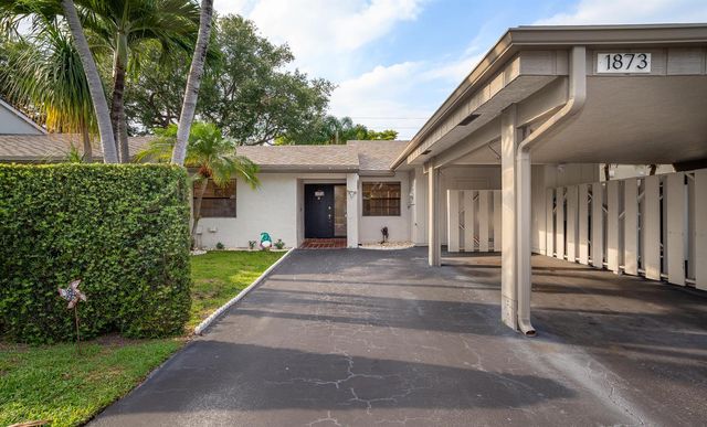 1873 Deer Creek Wildwood Lane N, Deerfield Beach, FL 33442