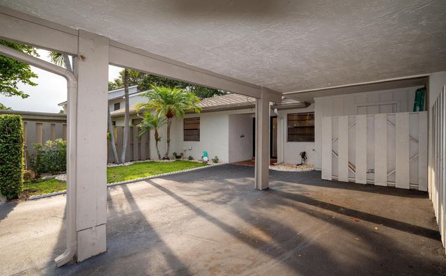 1873 Deer Creek Wildwood Lane N, Deerfield Beach, FL 33442