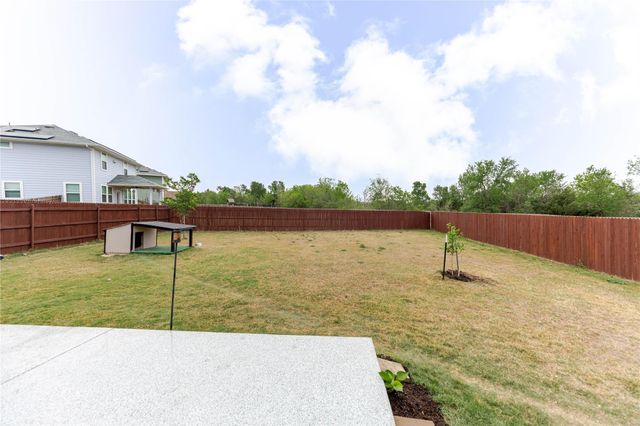 303 Schuyerville DR, Elgin, TX 78621