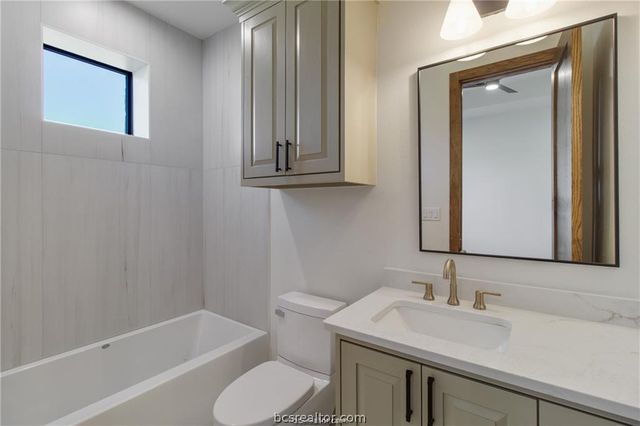 4558 Hicks Lane, College Station, TX 77845