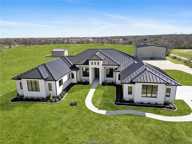 4558 Hicks Lane, College Station, TX 77845