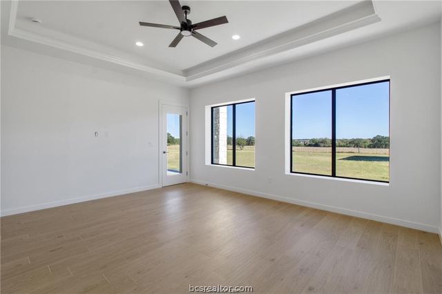 4558 Hicks Lane, College Station, TX 77845