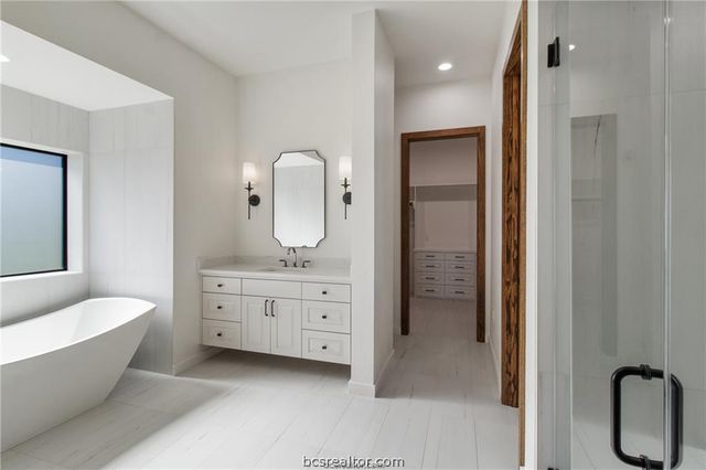 4558 Hicks Lane, College Station, TX 77845
