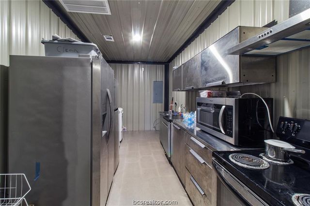 4558 Hicks Lane, College Station, TX 77845