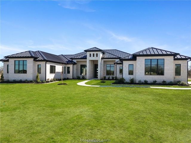 4558 Hicks Lane, College Station, TX 77845