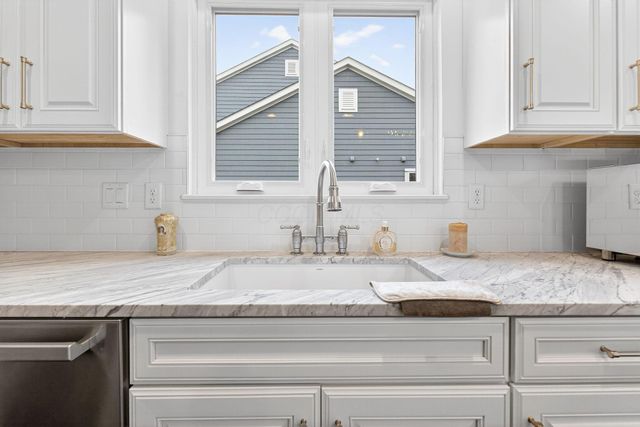 7387 Grafton Lane, Galena, OH 43021