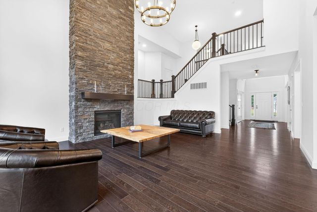 7387 Grafton Lane, Galena, OH 43021