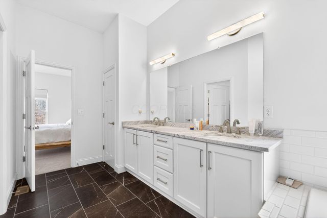 7387 Grafton Lane, Galena, OH 43021