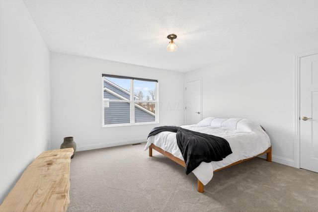 7387 Grafton Lane, Galena, OH 43021