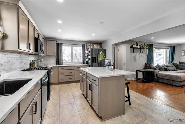 5 Nadine Drive, Cheektowaga, NY 14225