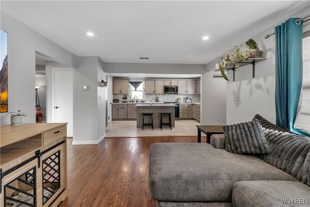 5 Nadine Drive, Cheektowaga, NY 14225