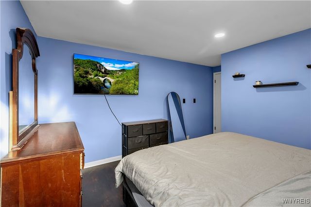 5 Nadine Drive, Cheektowaga, NY 14225